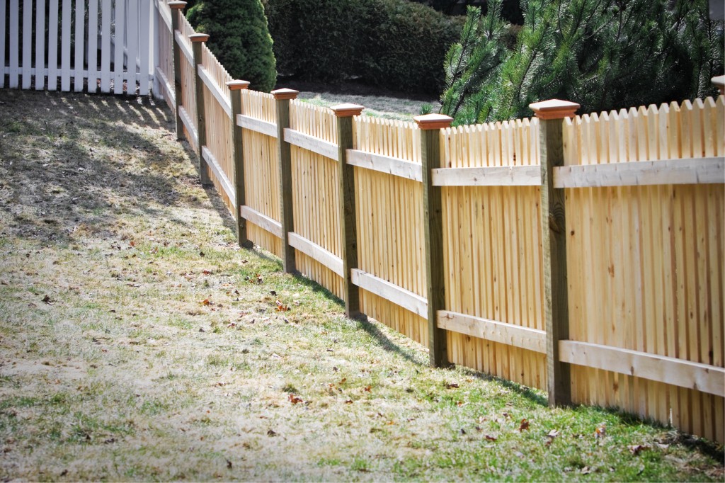 Fence Contractors Dallas TX Can Help You Reinvent your Yard for